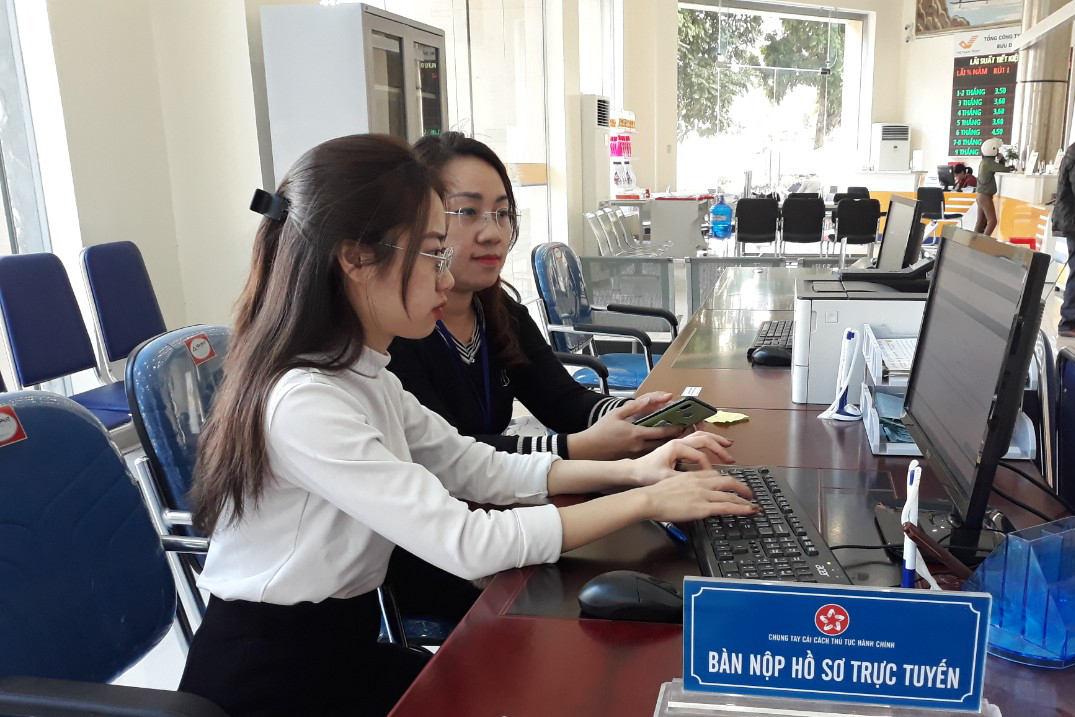 Bổn phận công chức

